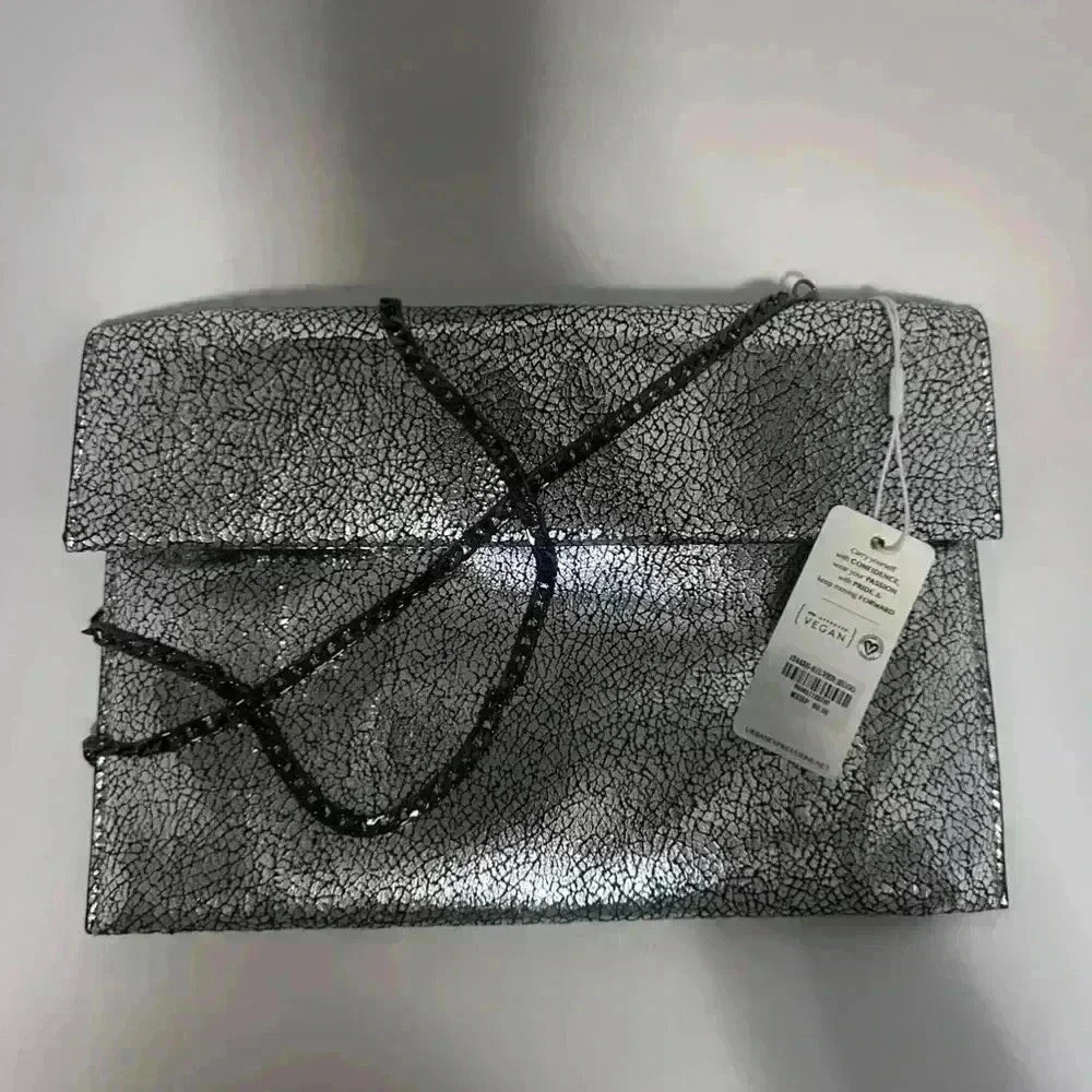 NWT!!! Urban Expressions Clutch/Crossbody/ Silver & Metallic!! - Picture 7 of 10
